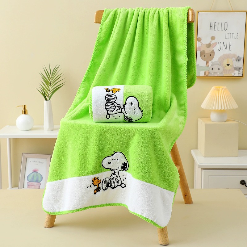Travel Accessories As Gifts - ผ้าขนหนูอาบน้ำลายสนูปปี้ ทำจากผ้าฟลีซเนื้อนุ่ม, ผ้าขนหนูสำหรับเช็ดหน้าแบบพกพา, ของใช้ในชีวิตประจำวันลายการ์ตูนน่ารัก, เหมาะสำหรับเป็นของขวัญสุดพิเศษสำหรับคู่รัก